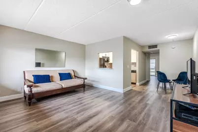 500 Village Green Circle W, Unit #205, Palm Springs, FL 33461 - Photo 28