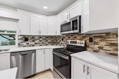 293 Normandy G, Delray Beach, FL 33484 - Photo 8