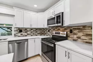 293 Normandy G, Delray Beach, FL 33484 - Photo 8