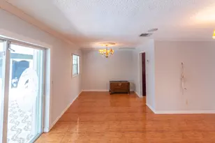 1045 Cameo Cir, West Palm Beach, FL 33417 - Photo 6