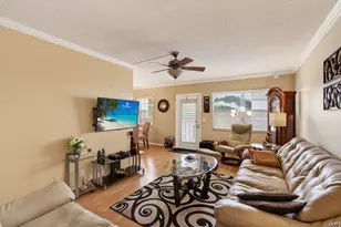 4082 Wolverton, Boca Raton, FL 33434 - Photo 10