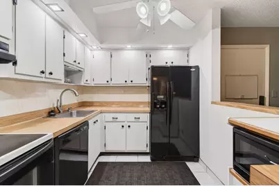 15496 Lakes Of Delray Boulevard, Unit #104, Delray Beach, FL 33484 - Photo 18