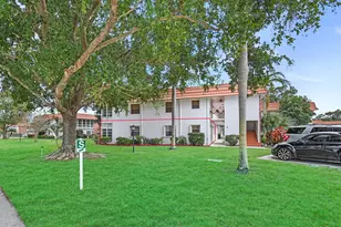 2600 SE Ocean Blvd Unit, Stuart, FL 34996 - Photo 1