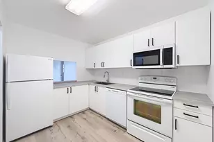 961 NW 45th St, Deerfield Beach, FL 33064 - Photo 6