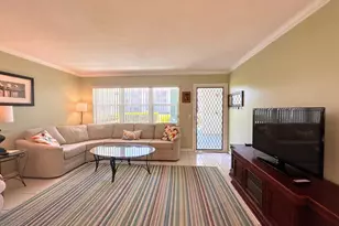 450 Horizons E Unit, Boynton Beach, FL 33435 - Photo 4