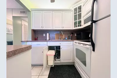 450 Horizons E, Unit #107, Boynton Beach, FL 33435 - Photo 8