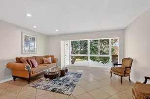 129 Piedmont C, Delray Beach, FL 33484 - Photo 4