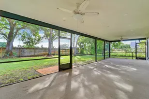 1009 Alamanda Dr, North Palm Beach, FL 33408 - Photo 28