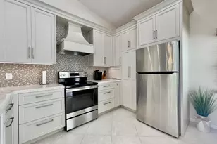 202 Cypress Point Dr, Palm Beach Gardens, FL 33418 - Photo 6