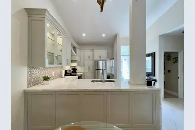 202 Cypress Point Drive, Unit #202, Palm Beach Gardens, FL 33418 - Photo 8