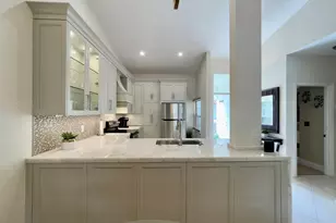 202 Cypress Point Dr, Palm Beach Gardens, FL 33418 - Photo 8