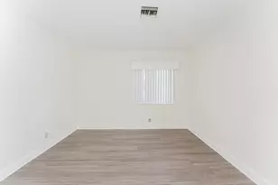 302 NE 36th St, Boca Raton, FL 33429 - Photo 18