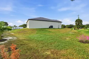 1068 E Bass Ct, LaBelle, FL 33935 - Photo 38