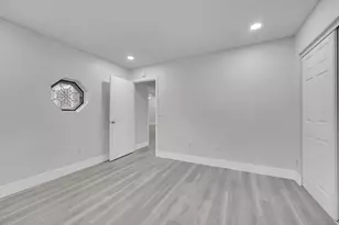 13048 Meadowbreeze Dr, Wellington, FL 33414 - Photo 16