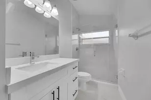 13048 Meadowbreeze Dr, Wellington, FL 33414 - Photo 20