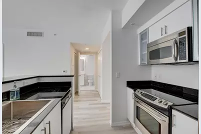 700 E Boynton Beach Boulevard, Unit #403, Boynton Beach, FL 33435 - Photo 10
