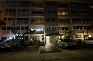 330 SE 2nd St, Hallandale Beach, FL 33009 - Photo 20