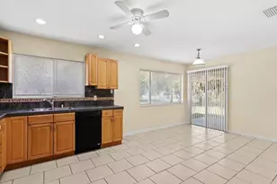 254 SW Bridgeport Dr, Port Saint Lucie, FL 34953 - Photo 4