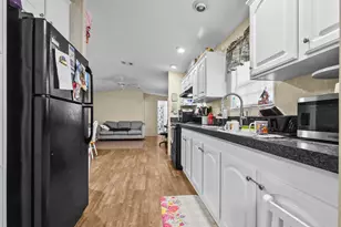 8333 SE Sandy Ln, Hobe Sound, FL 33455 - Photo 12