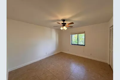125 S Palmway Avenue, Unit #4, Lake Worth Beach, FL 33460 - Photo 12