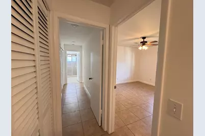 125 S Palmway Avenue, Unit #4, Lake Worth Beach, FL 33460 - Photo 16