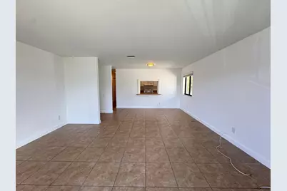 125 S Palmway Avenue, Unit #4, Lake Worth Beach, FL 33460 - Photo 10