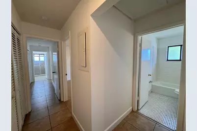 125 S Palmway Avenue, Unit #4, Lake Worth Beach, FL 33460 - Photo 26