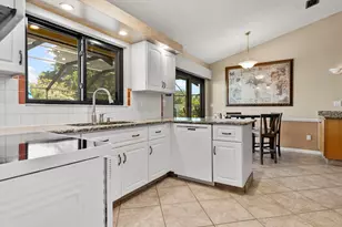 107 Executive Cir, Boynton Beach, FL 33436 - Photo 12