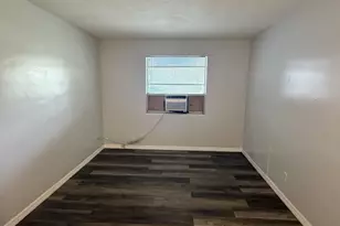 131 E 27th St, Riviera Beach, FL 33404 - Photo 4