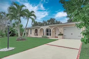 1371 SE San Souci Ln, Port Saint Lucie, FL 34952 - Photo 2