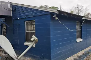 2143 W 41st St, Jacksonville, FL 32209 - Photo 4