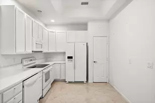 671 NW Red Pine Way, Jensen Beach, FL 34957 - Photo 18