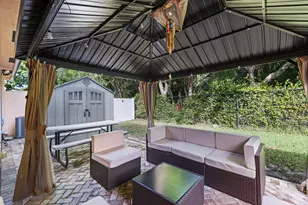 6024 Adriatic Way, West Palm Beach, FL 33413 - Photo 16