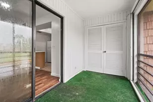 4151 Oak Terrace Dr, Greenacres, FL 33463 - Photo 10