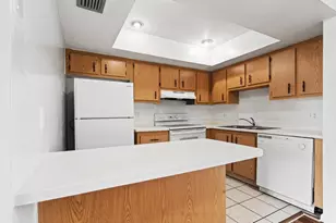 4151 Oak Terrace Dr, Greenacres, FL 33463 - Photo 8