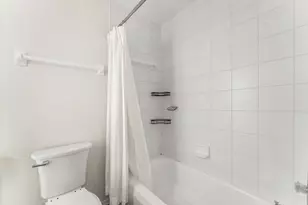 2100 Bonisle Cir, Riviera Beach, FL 33418 - Photo 14