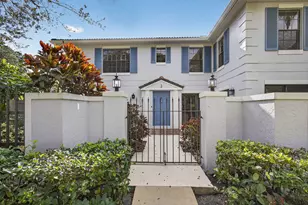 357 Prestwick Cir, Palm Beach Gardens, FL 33418 - Photo 2