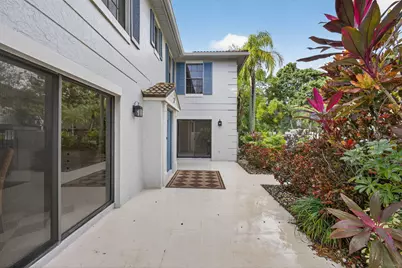357 Prestwick Circle, Unit #2, Palm Beach Gardens, FL 33418 - Photo 4