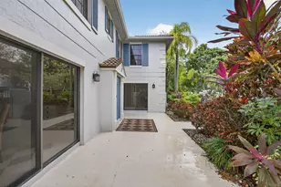 357 Prestwick Cir, Palm Beach Gardens, FL 33418 - Photo 4