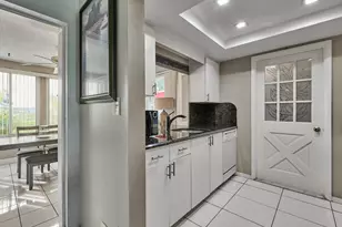 519 SW 18th St, Boynton Beach, FL 33426 - Photo 12