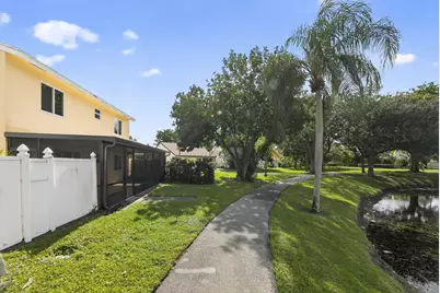 17 Tara Lakes Drive E, Boynton Beach, FL 33436 - Photo 28
