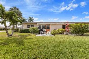 2747 Dudley Dr E, West Palm Beach, FL 33415 - Photo 14