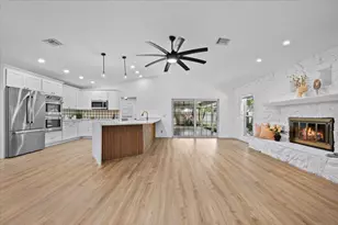 19787 Hibiscus Dr, Jupiter, FL 33469 - Photo 10