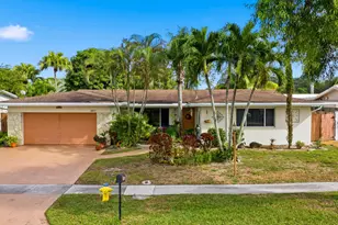 1811 NW 119th Ave, Pembroke Pines, FL 33026 - Photo 4