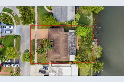 1811 NW 119th Avenue, Pembroke Pines, FL 33026 - Photo 6