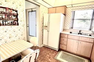 231 E Lantana Rd, Lantana, FL 33462 - Photo 4