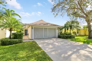 140 Pennock Landing Cir, Jupiter, FL 33458 - Photo 4