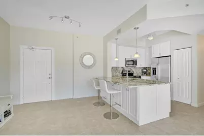 1931 NE 2nd Street, Unit #302, Deerfield Beach, FL 33441 - Photo 16