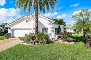 21459 Bridgeview Dr, Boca Raton, FL 33428 - Photo 4