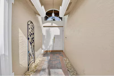 11648 Pamplona Boulevard, Boynton Beach, FL 33437 - Photo 6